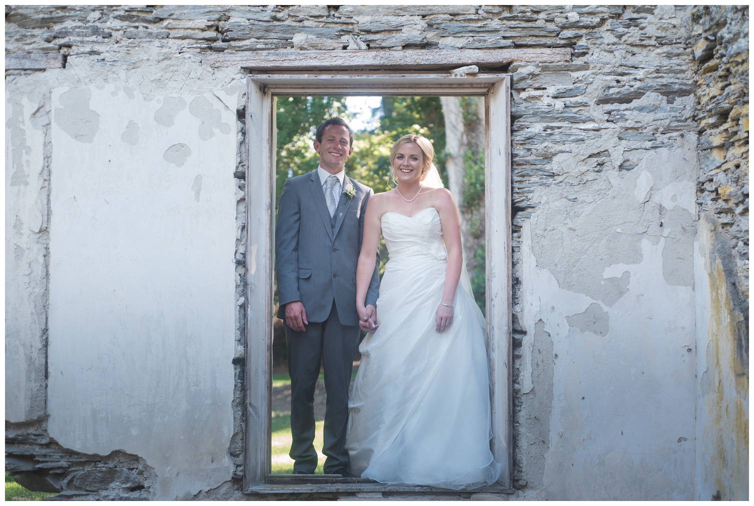 Queenstown-Wedding-Photographer-Invercargill-Wanaka-Amazing-Lake-Mountain3