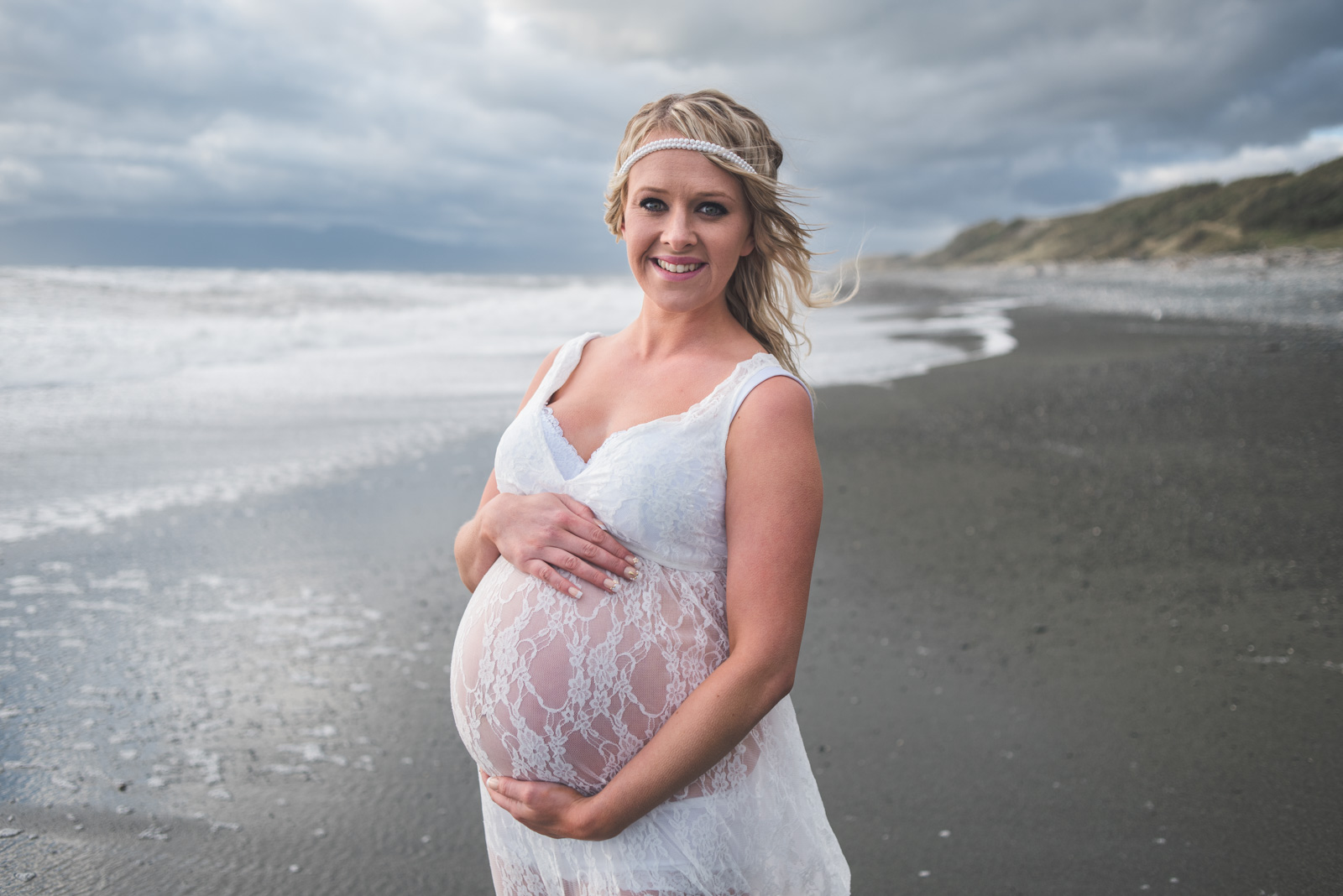 Invercargill-Maternity-Photographer-Beach-Amazing-Landscape-Queenstown-Wanaka-Dunedin-Southland-Beautiful-Stunning-Lace-Dress03