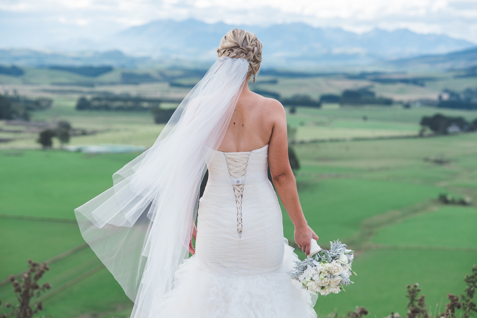 Invercargill-Queenstown-Wanaka-Wedding-Photographer-Dress-Locations17